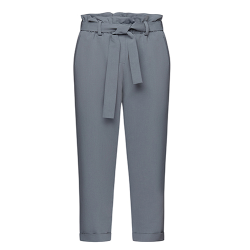 Ghost Mannequin pent Photo Edite